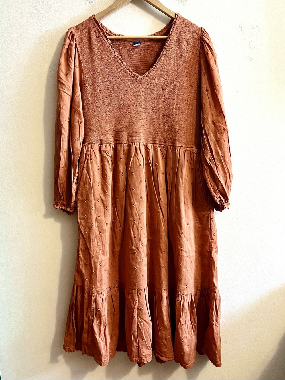 Old Navy Rust V-Neck Tiered Long Sleeve Midi Dress